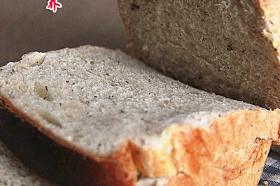 黑豆豆渣吐司