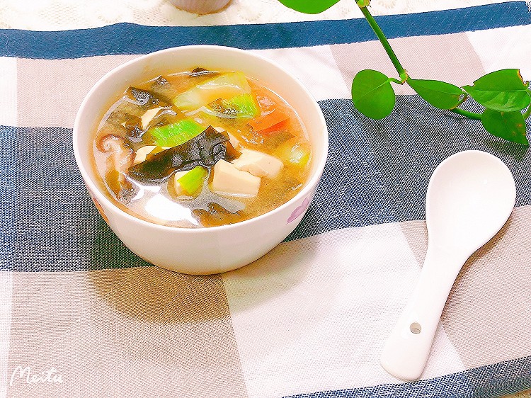 清淡～番茄味增汤的做法