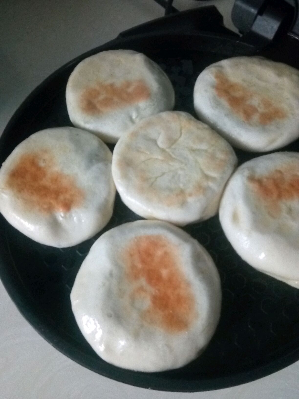 Bean cake with noodles