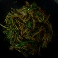 干锅茶树菇四季豆的做法图解4