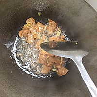 胡萝卜丝辣椒炒肉的做法图解3