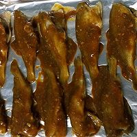 烤小黄鱼的做法图解7