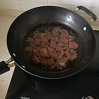 好吃下饭快手菜：韭菜炒鸭血的做法图解2