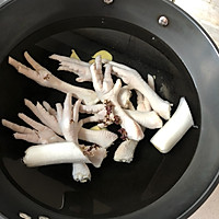 柠檬百香果鸡爪的做法图解1