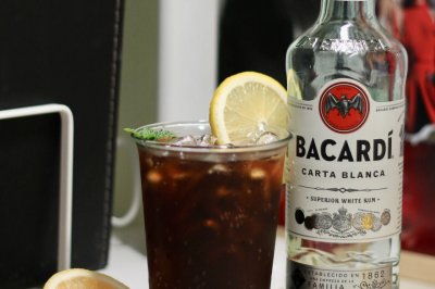 今天鸡尾酒调百加得！自由古巴Cuba Libre