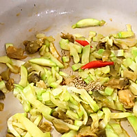 西葫芦炒榨菜的做法图解4