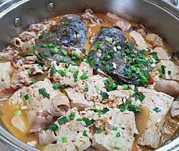 何氏-鱼头炖豆腐的做法