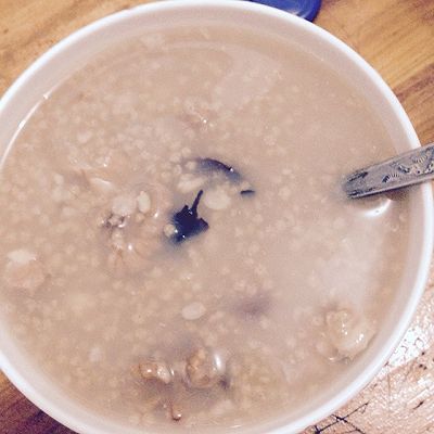 薏米小米燕麦米核桃粥