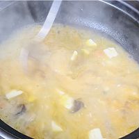 #我心中的冬日限定#豆腐蟹黄煲的做法图解9