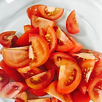 小番茄焖油果的做法图解1