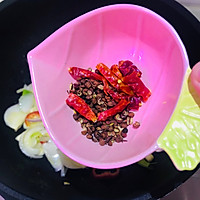 辣子鸡丁的做法图解12
