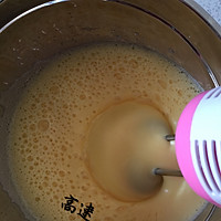 全蛋海绵杯子蛋糕的做法图解5