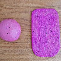 火龙果毛线面包的做法图解5
