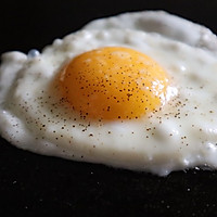减脂低卡|厚切鸡蛋培根三明治（十分钟快手早餐）的做法图解3