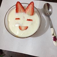 草莓芒果酸奶的做法图解4