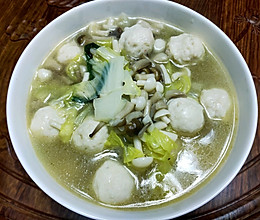 蔬菜蘑菇虾丸汤的做法