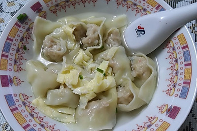 虾肉小馄饨