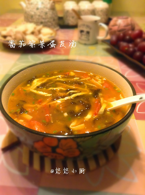 简单美味~番茄紫菜蛋皮汤