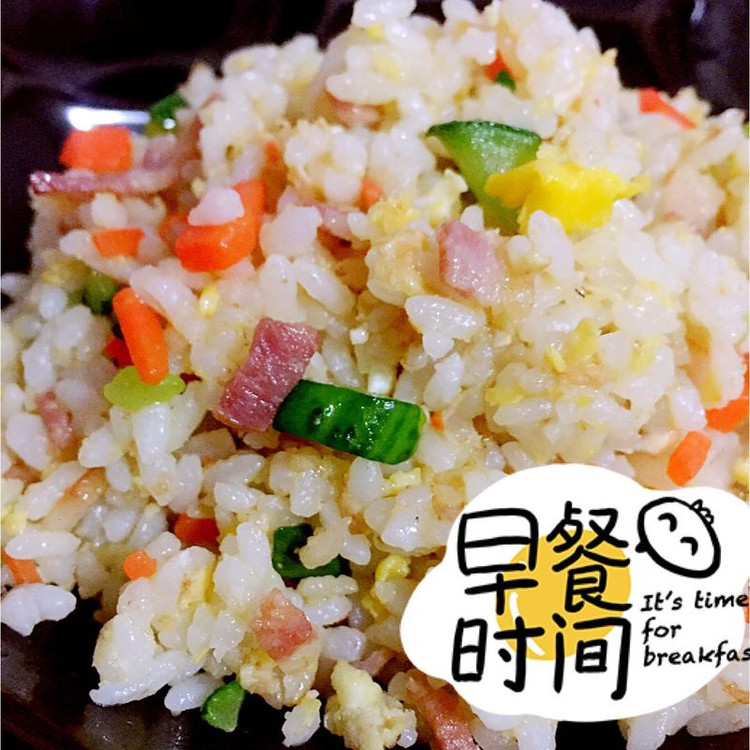 培根肉炒饭的做法