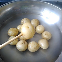 橄榄油香煎小土豆的做法图解2