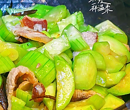 #晒出你的中秋团圆饭#五花肉炖丝瓜汤的做法