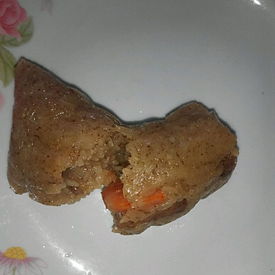 腩肉、虾仁粽子