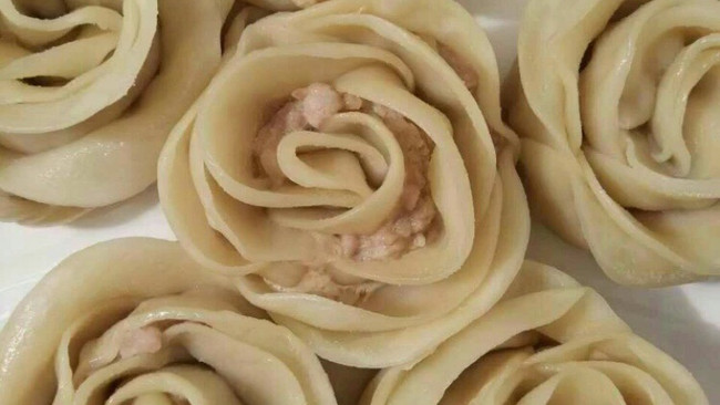 自制玫瑰花蒸饺的做法