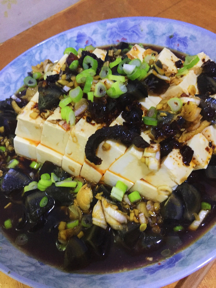皮蛋嫩豆腐的做法