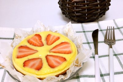 草莓奶香蛋饼