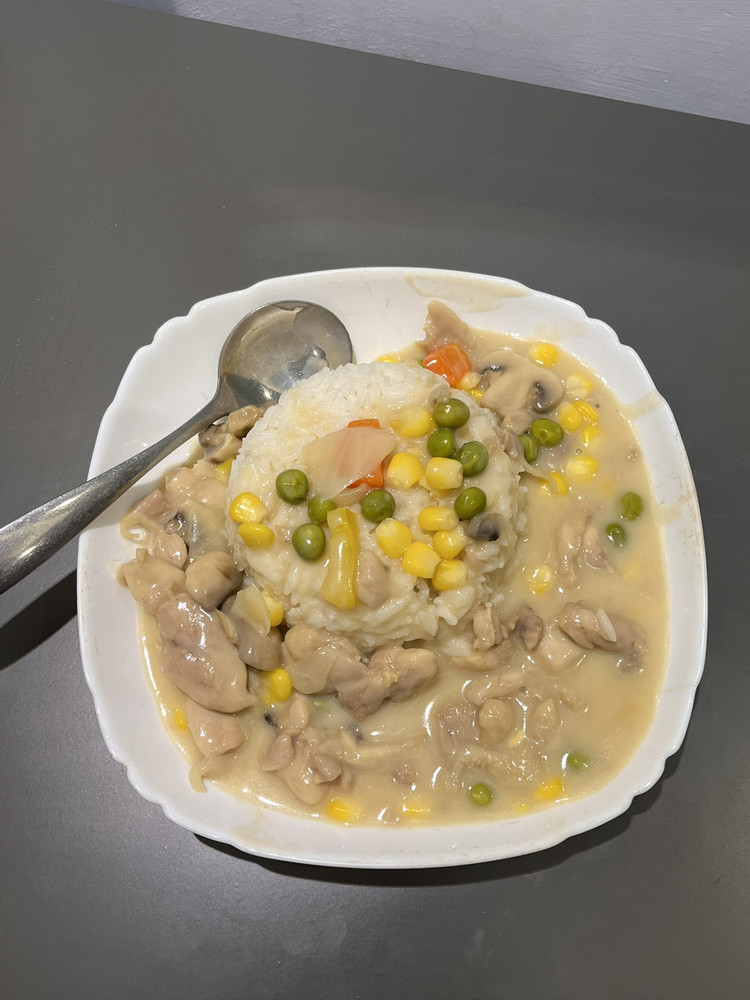 白汁鸡皇饭（复刻港式茶餐厅）的做法