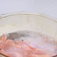 #感恩节为TA做顿饭#加拿大北极虾生虾麻辣香锅的做法图解3