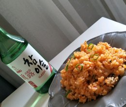 辣白菜炒饭的做法