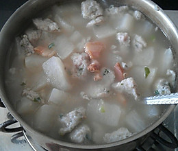 鱼滑白萝卜汤的做法