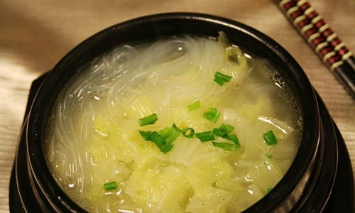 砂锅白菜粉条汤图片