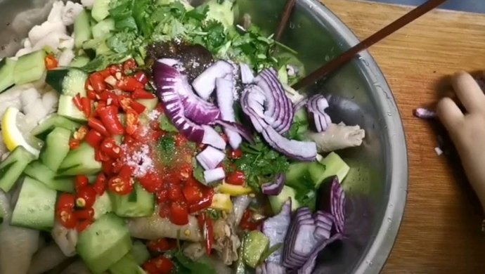 柠檬鸡爪，酸辣清香！
