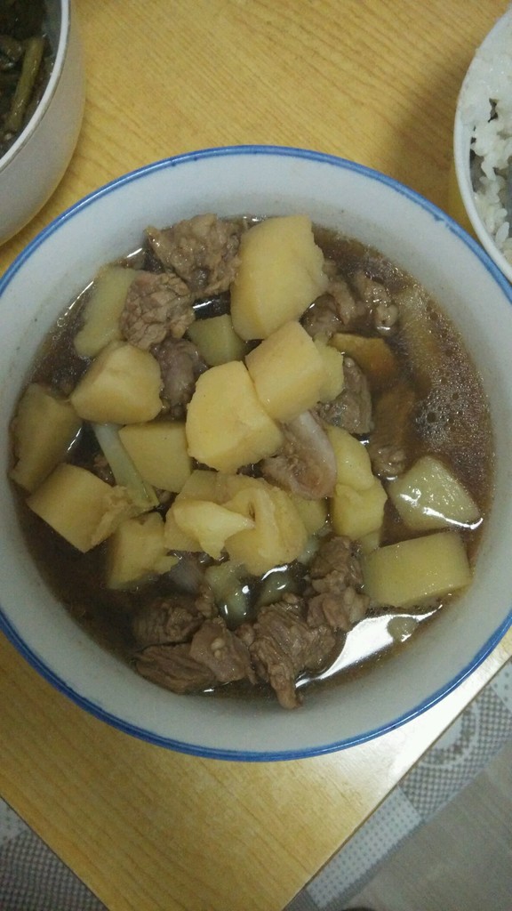 牛肉炖土豆