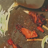 馋人夜宵：爆炒小龙虾的做法图解3