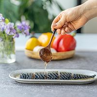 蜂蜜挪威青花鱼串烧【露营简易煎炸烤】的做法图解2