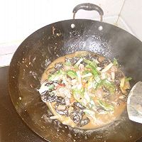 家常木耳皮牙子肉拌面的做法图解5