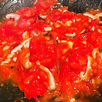 #元宵节美食大赏#香菇黄瓜西红柿鸡蛋面的做法图解5