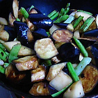 茄子土豆炖豆角的做法图解5