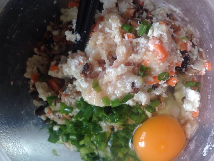 鸡胸肉老豆腐珍珠丸子的做法图解1