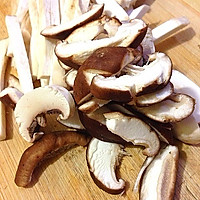 鲜菌骨汤的做法图解6
