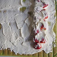 菠菜草莓蛋糕卷的做法图解10