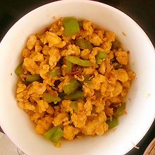 #葱伴侣豆瓣酱能蘸善炒#酱香青椒鸡蛋