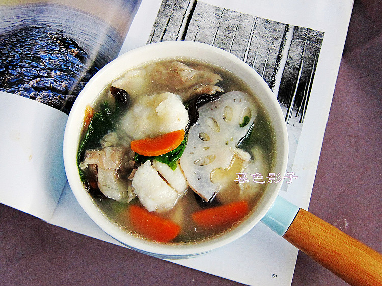 来一个鲜字，吃有仪式感的，鱼肉羊肉蔬菜米火锅的做法