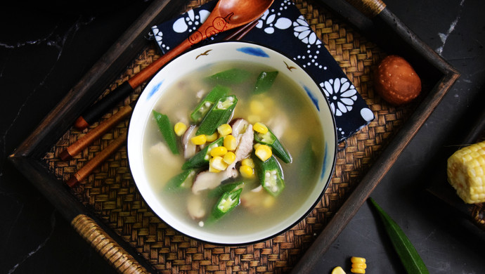 秋葵玉米瘦肉汤