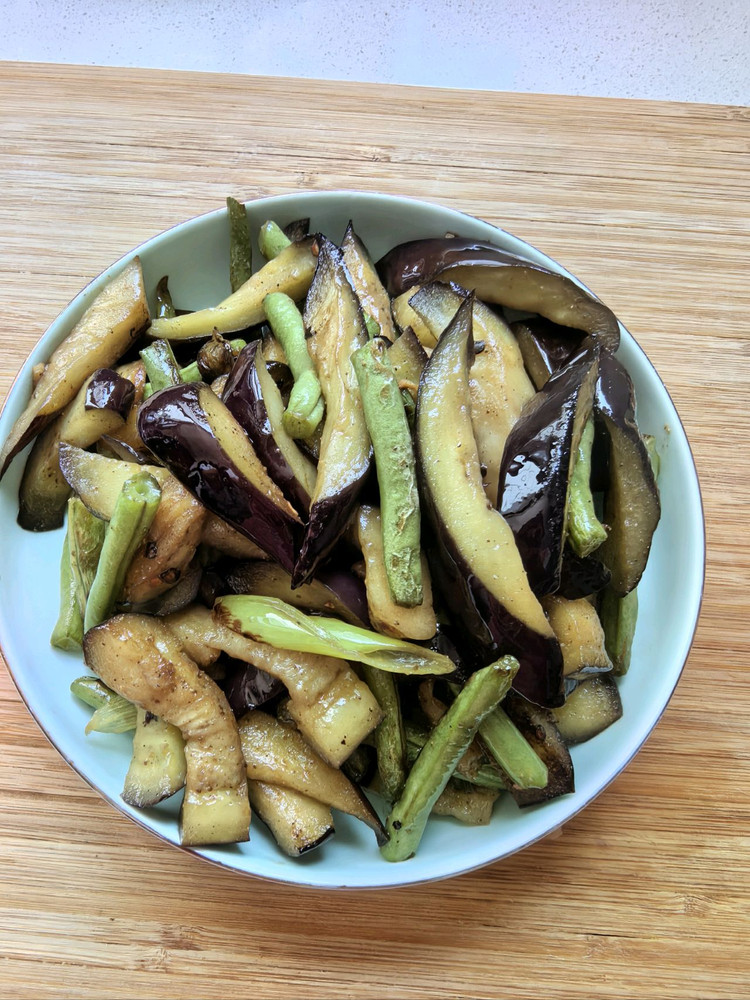 豆角炒茄子的做法
