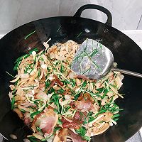 腊肉炒烟笋的做法图解11