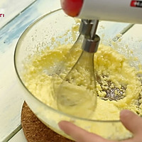 草莓季终于来了，来一块草莓抹茶派解馋的做法图解3